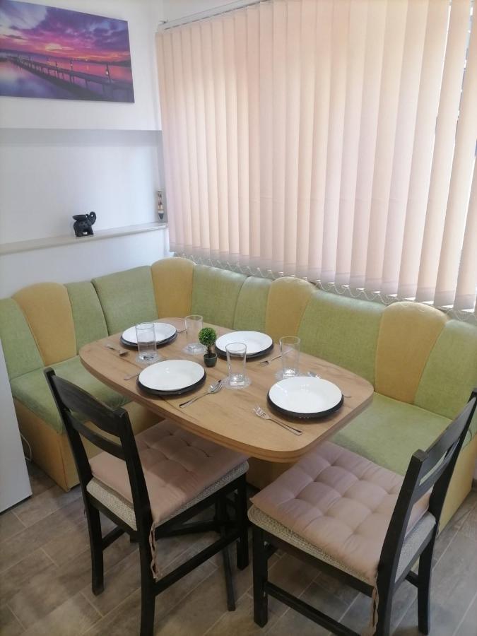 Cosy Apartment With A Sunny Balcony In Varna Esterno foto